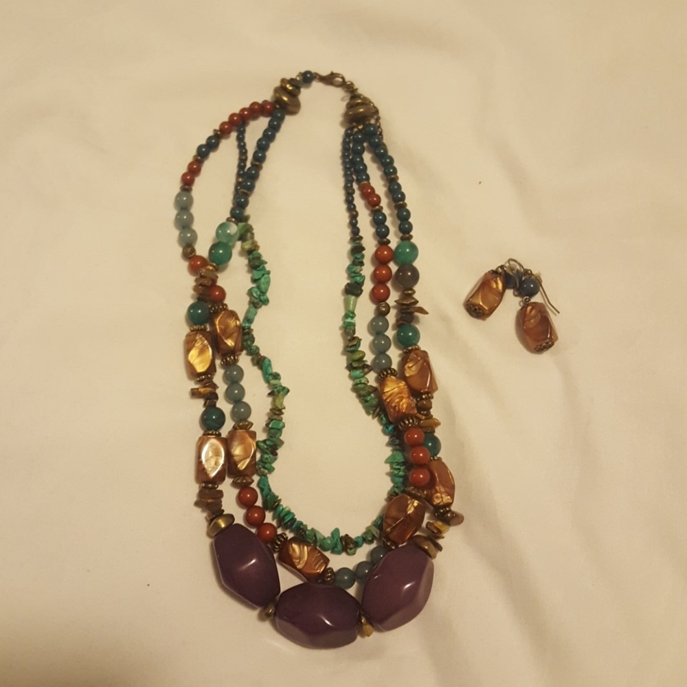 Necklace earring set
